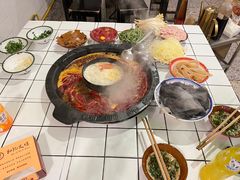 -财二舅火锅招待所