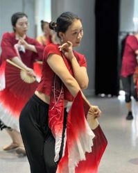 -HI dance 舞室