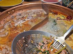 -洱火云南酸菜牛肉火锅(石景山当代商城店)