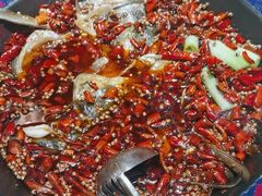 -何师傅美蛙鱼头(汉街店)
