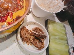 -沪小胖·小龙虾·蓝龙王(八佰伴店)