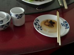 -溢心园香河肉饼总店
