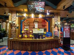 -米德维奇俄式西餐厅(西六道街店)