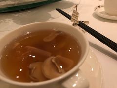 松茸桃胶螺头汤-嘉麟楼