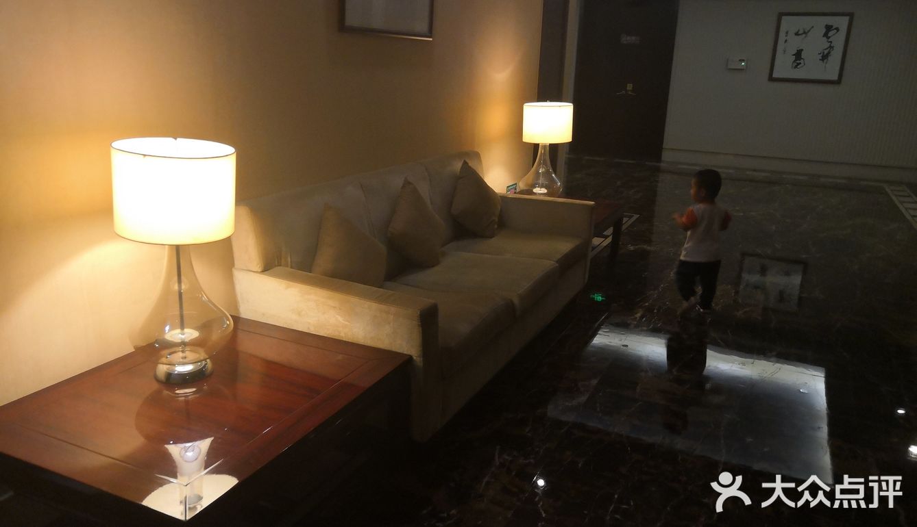 东航云逸酒店 在虫鸣鸟叫中醒来
