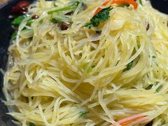 酸辣土豆丝-叶派龙虾•招牌香辣蟹·海鲜(中海国际店)