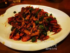 -临江餐馆二楼美食部落