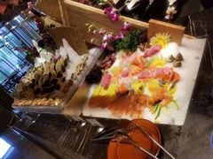 -华邑酒店·鲜艳全日自助餐厅