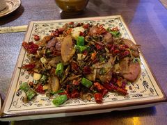 鸡油菌炒坛子肉-宋记冕宁土菜馆(海门渔村二店)