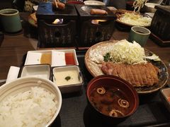 -牛かつもと村(原宿店)