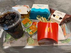 -麦当劳(展览路店)