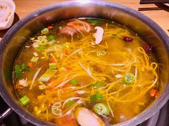 酸萝卜鸭架汤-守柴炉烤鸭(科华中路王府井店)