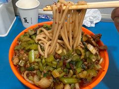 -玲玲米粉·新疆现炒米粉(大十字总店)