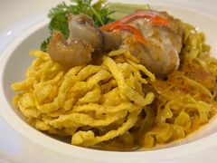 -Chom Cafe and Restaurant