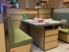 卡座-海底捞火锅(飞马水城店)