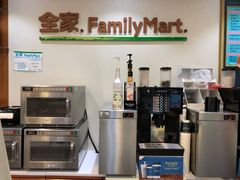 -全家便利店(秀沿路二店)