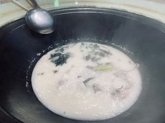 -陈大锅·岳阳鱼馆·地道岳阳菜(美食街店)