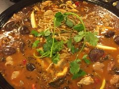 -鸿顺老铁锅美蛙鱼府(解放碑店)