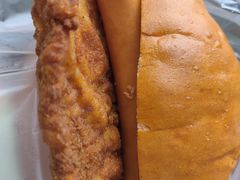 豬扒香腸包-占西饼店