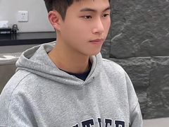 -鸿通城购物中心