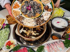 -土连锅·现熬养生汤锅(梁家巷店)