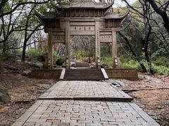 -灵岩山风景区