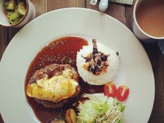 汉堡牛排，只有肉饼，想要包的同学注意了！-Cafe Alice咖啡爱丽丝(奥城店)