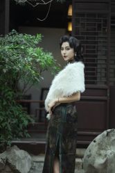-烟雨江南汉服体验馆