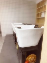 -Coo Hair salon