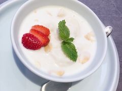 草莓杏仁豆腐-江南里·新浙菜(苏州大悦城店)