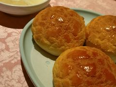 一口酥菠萝油-囍凤楼·粤菜·点心·火锅(温特莱店)