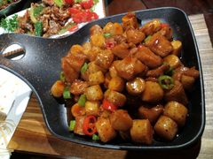 -东来菜馆•手抓海鲜家常菜•海鲜锅贴(鸽子窝店)