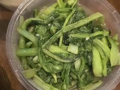 -粘豆包柴火铁锅炖