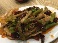 -雷祖芳老妈蹄花店