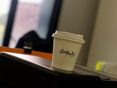 澳白咖啡-Seesaw Coffee(上海国金中心店)