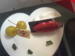 -85度C(生甜甜圈研究工坊·上海松江人民北路店)