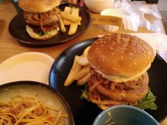 -HELLO 27 意面·沙拉·帕尼尼