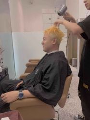 -I+造型烫发染发