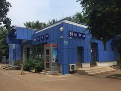 -万绿园