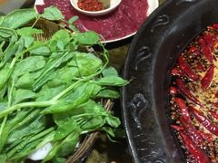 -渝嘴小老弟老火锅(华新村店)
