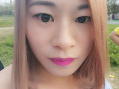 -田园东方蜜桃村的田野营地