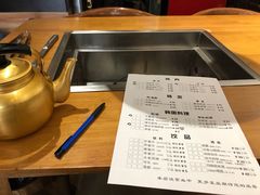 -肉甲韩国木炭烤肉(新壹街1店)