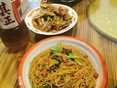 -冶建镜子·老南昌大排档·江西虾王(总店)