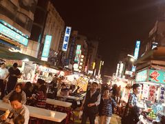 -六合夜市