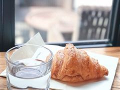 流心蛋黄牛角包-牛角村(大族广场店)