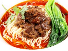 -哇蛙牛功夫面渝都料理(龙阳广场店)