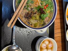 -云阿蛮云南生烫牛肉米线(奉贤路店)