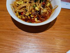 -诚铭记·虾仁汤包·成都小吃(融创店)