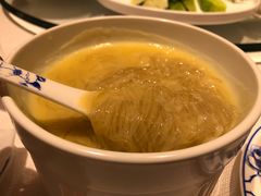 黄焖鱼翅-悦融琥珀·京鲁菜·海味珍品(西单店)