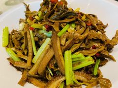湖北笋干炒牛肚-丹江口渔村·湘味厨房(桃园店)